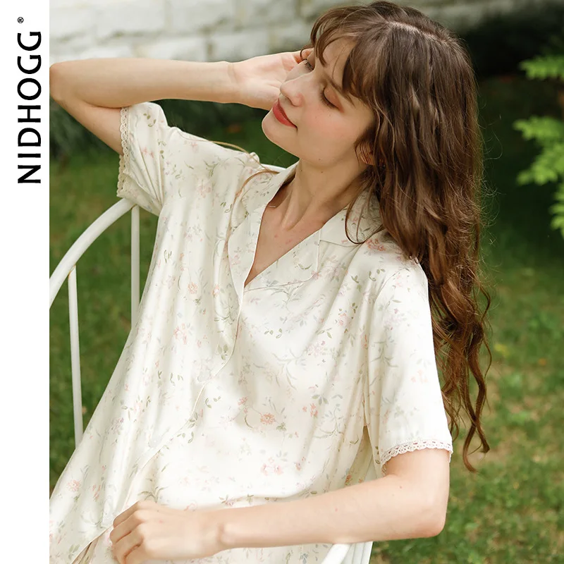 Пижама атласная из двух предметов с коротким рукавом и принтом в виде ивы