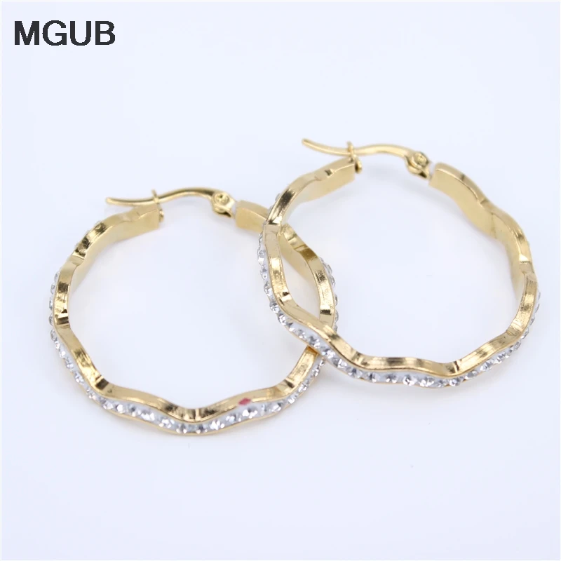 Оптовая продажа классические 2 цвета на выбор популярные цветные серьги кольца