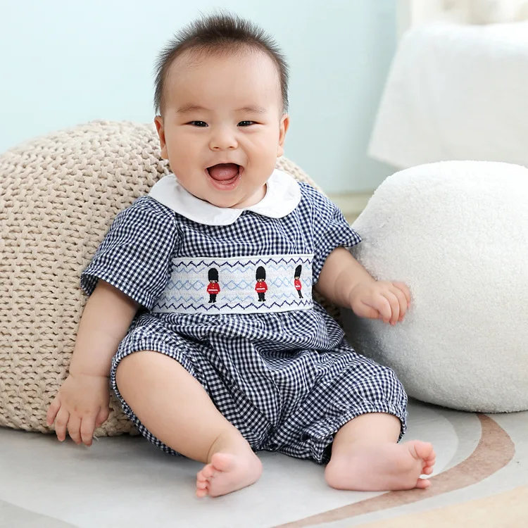 

2021 летняя детская одежда с коротким рукавом британский детский цельнокроеный Комбинезон хлопковый комбинезон с вышивкой в виде солдата дл...