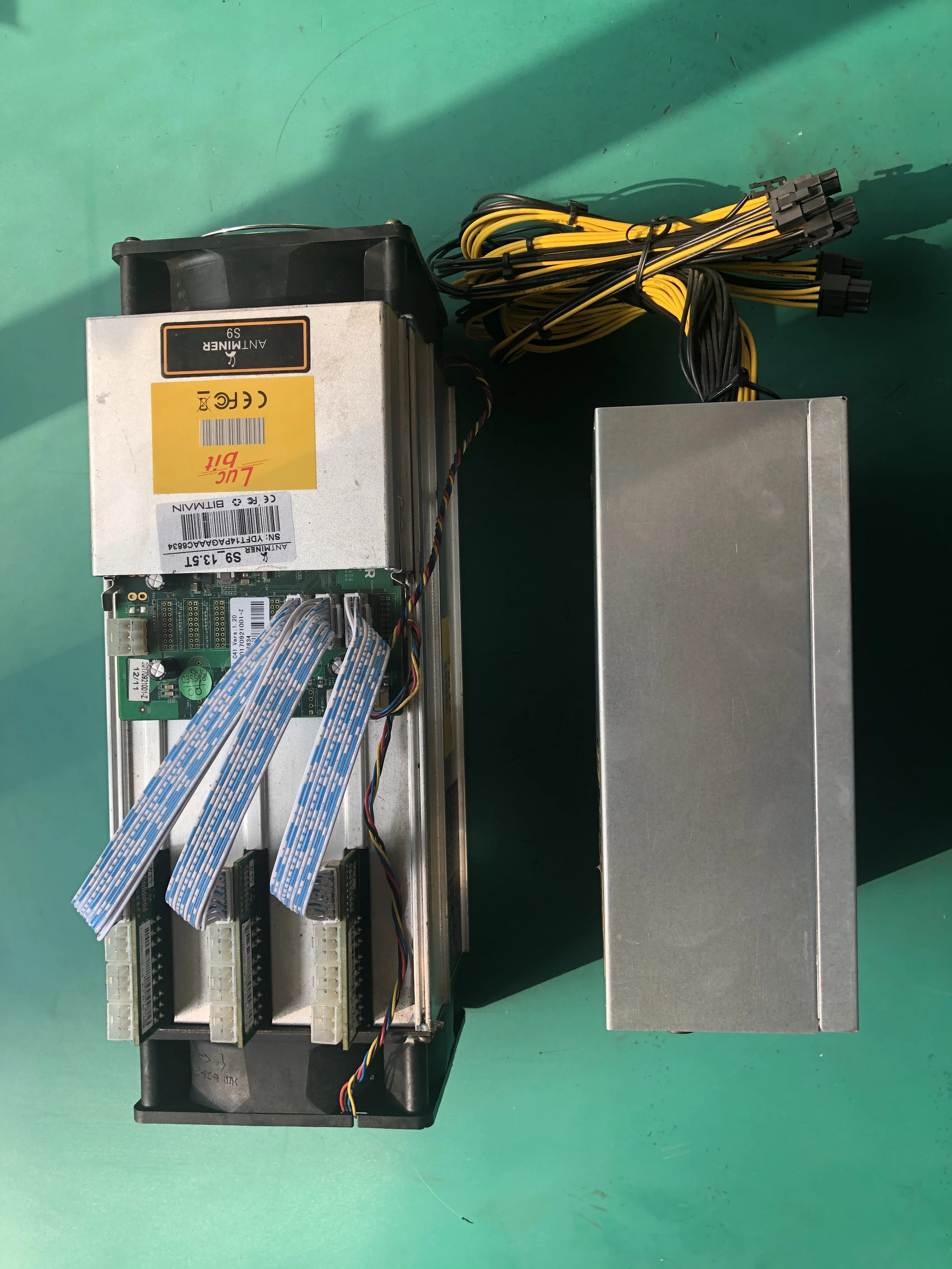 Машина для добычи биткоинов LUCBIT Antminer s9 13 5 t с блоком питания быстрая