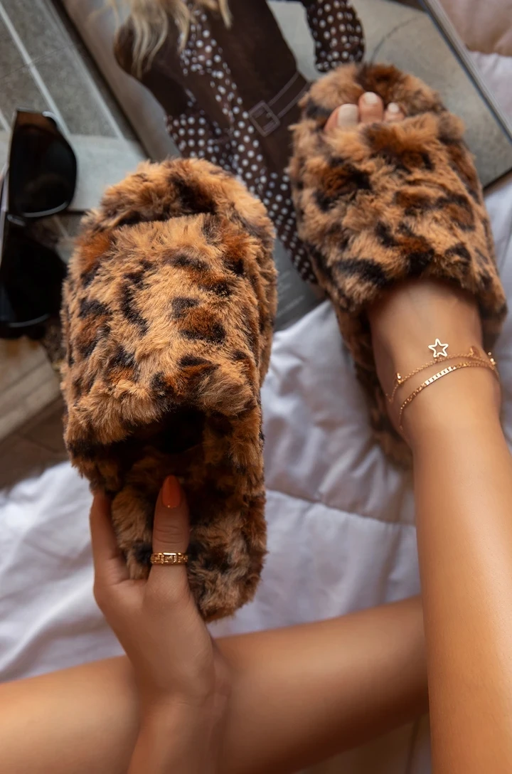 Зимние домашние меховые тапочки Домашние Пушистые Мягкие плюшевые туфли на