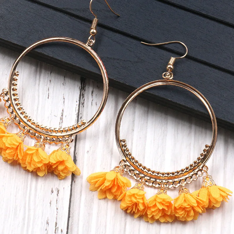

European and American trend white flower earrings golden circle earrings female super fairy chiffon earrings