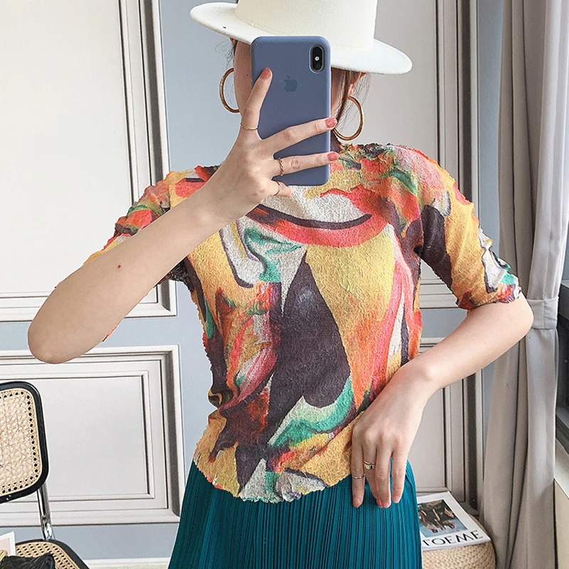 Miyake Pleated printed slimming tops 2021 spring and summer new fashion retro design skinny bottoming basic Tees for woman