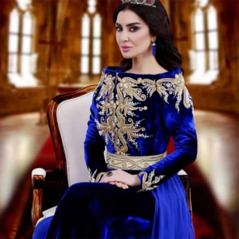 

Saudi Arabic Royal Blue Long sleeve Off the Shouler Evening gown Floral Lace Beaded Sweep Train mother of the bride dresses