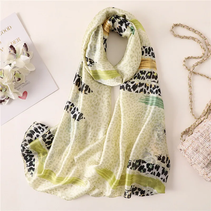 

2021 Vrouwen Sjaal Mode Zachte Lange Size Gladde Zijden Sjaals Voor Lady Beach Stola ZomerFoulard Pashmina Bandana