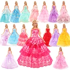 Модные 15 предметовкомплект, аксессуары для куклы = 5 платьев, случайный выбор + 10 туфель, свадебные благородные вечерние платья, Одежда для куклы Барби