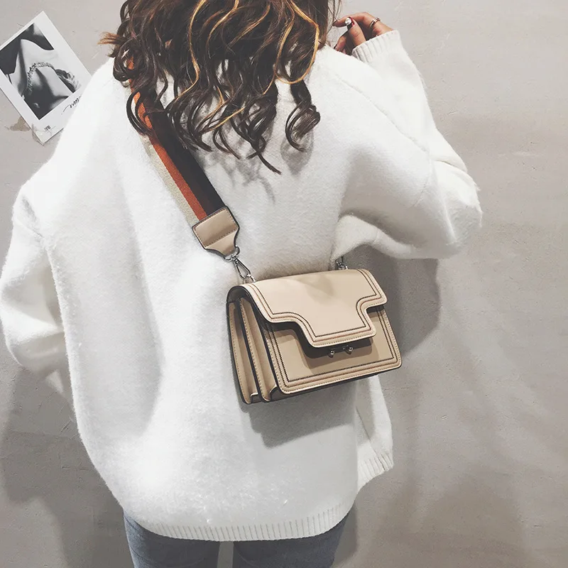 Маленькая квадратная сумка в стиле ретро широкий плечевой ремень