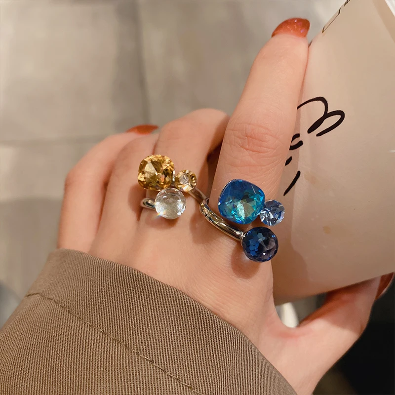 

Instagram блестящее красное Сетчатое прилив преувеличенный кольцо с кристаллом Новый Цвет Мода персонализированные указательный палец кольцо ...