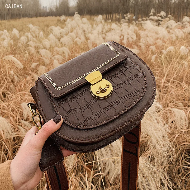 

Saddle Bag Leather Flap Crossbody Shoulder Purse Fashion Woman Bag 2020 New Stone Pattern Vintage Shoulder Bag Women Handbag