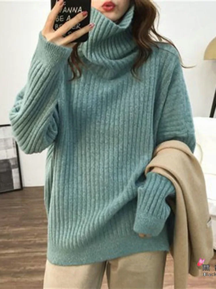 

The Fairy Turtle Neck Woman Wears The Autumn and Winter New Pullover Sweater with Lazy and Foreign Style Bottoming Coat Loosely.