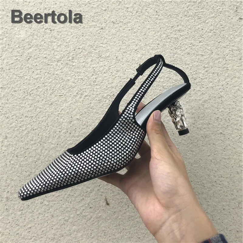 Гладиаторы на низком Сандалии каблуке женские Стразы и шипами Летние туфли