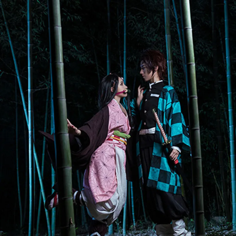 

Demon Slayer:Kimetsu no Yaiba Kamado Tanjirou Agatsuma Zenitsu Tomioka Giyuu Kamado Nezuko Kimono Uniforms Wigs Cosplay Costume