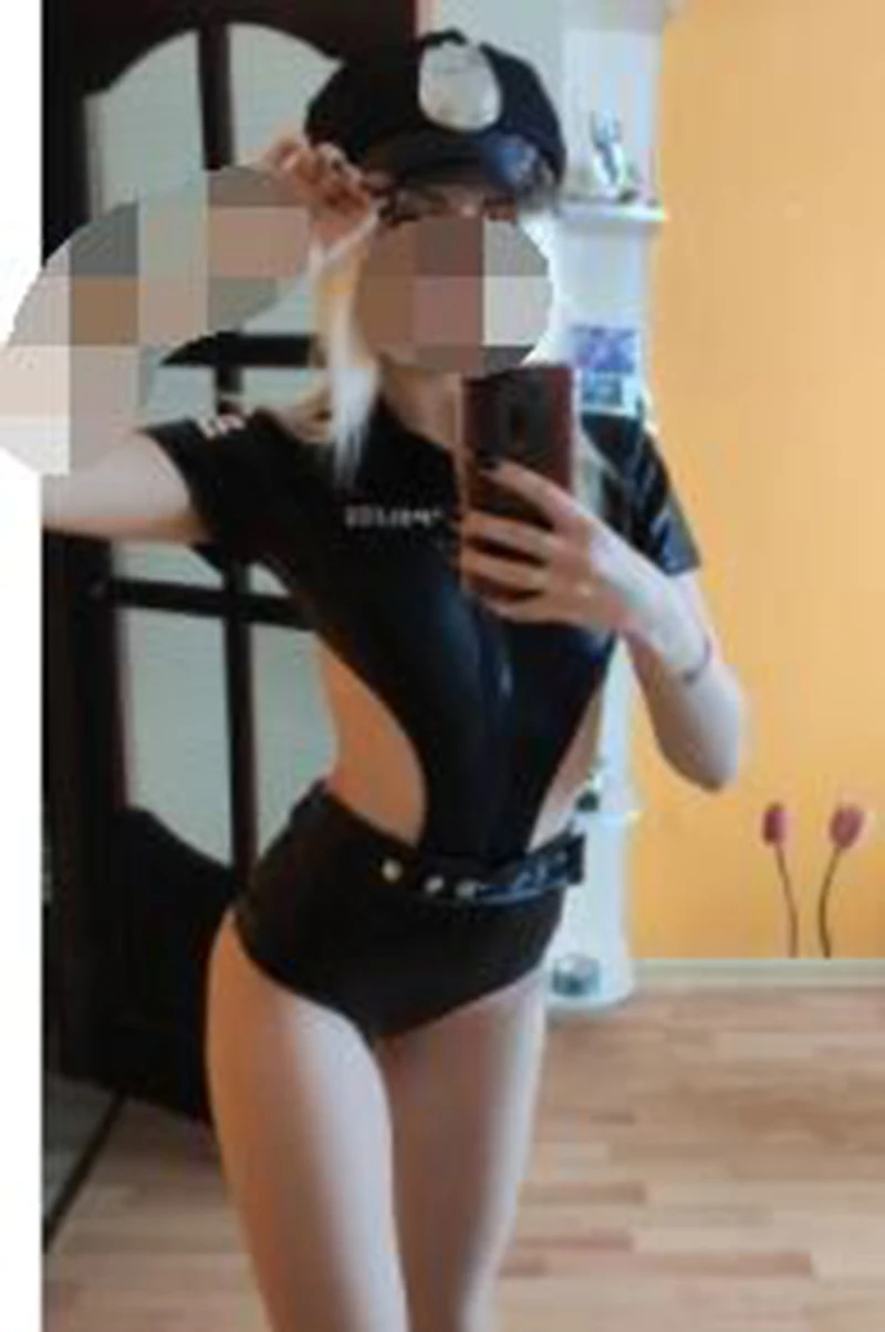 Женский комбинезон из искусственной кожи черный облегающий с капюшоном Клубная