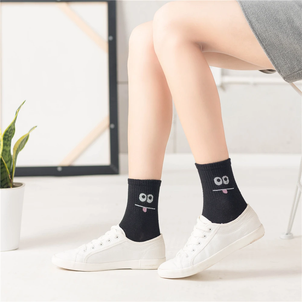 Счастливые женские забавные носочки с выражением языка Харадзюку кампус носки