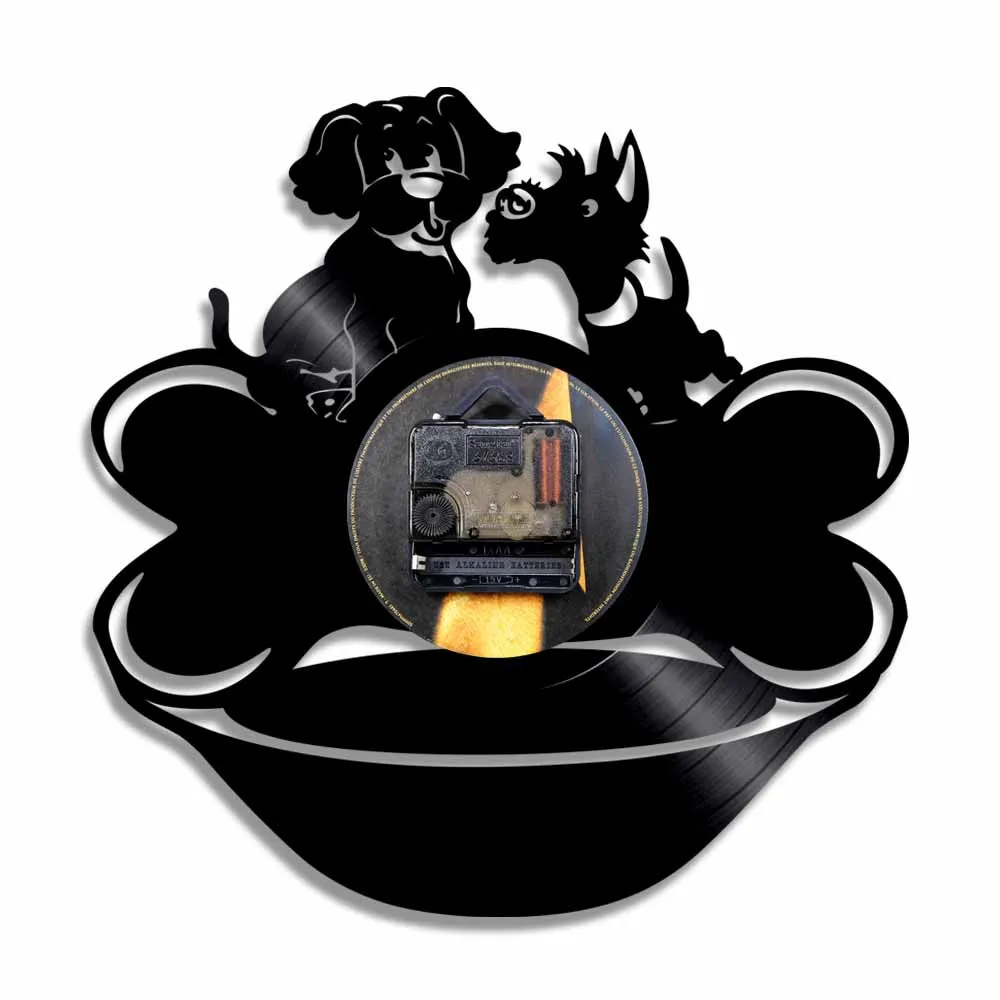 Настенные часы с черными мопсами и костями настенные виниловой записью щенков в