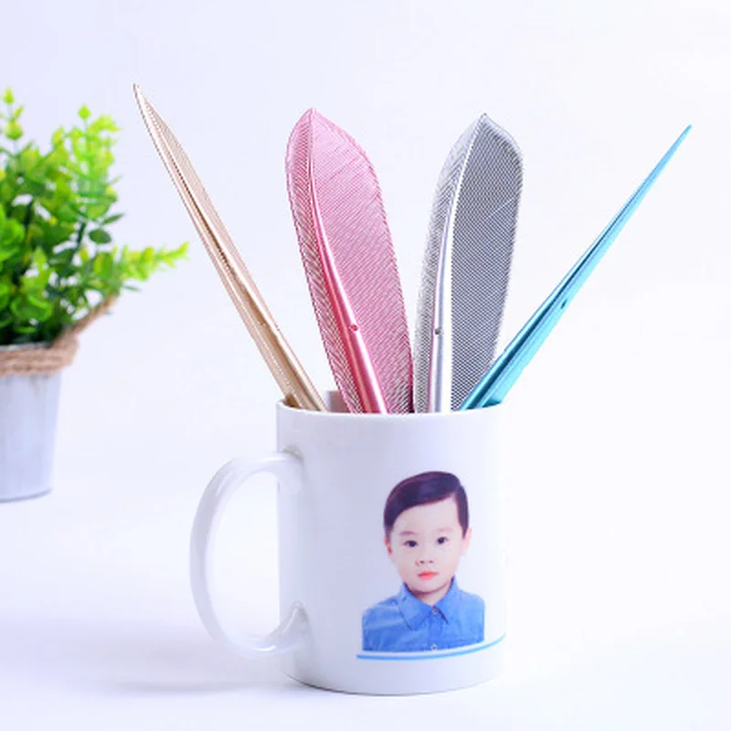 1pcs Feather Gel Pens 0.5mm Creative Kawaii Cute Pen Ink Gift School Office Supplies Stationery |