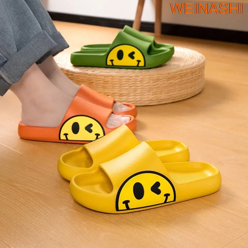 Chinelos de Verão Casa de Banho Salle de Bain Mulheres Slides Chinelos Sorriso Rosto Confortável Casa Zapatillas Sapatos Planos