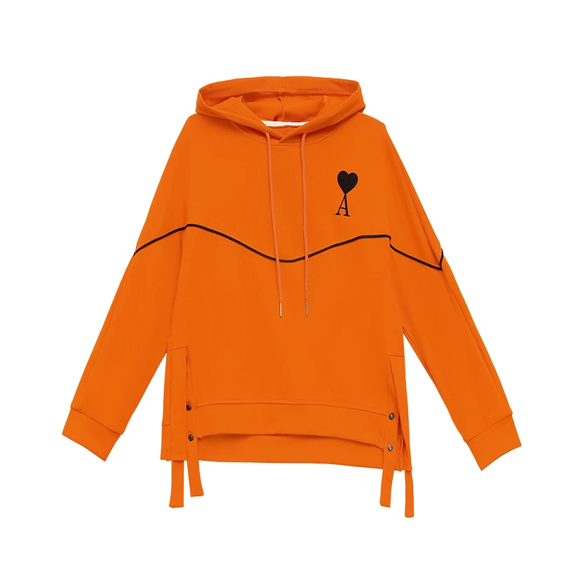 

Hoodies & Sweatshirts