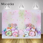 Фон с изображением сладких конфет для детского дня рождения торта пончиков леденцов портрета мороженого радуги граффити стены