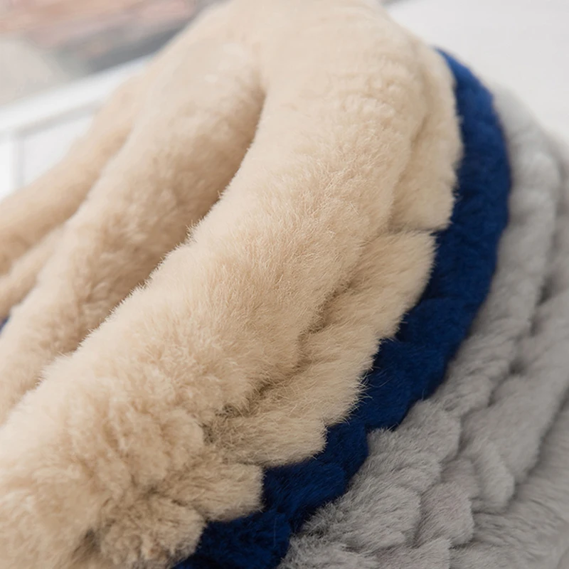 Шарф женский настоящий мех кролика длинный вязаный из натурального меха S7710 |