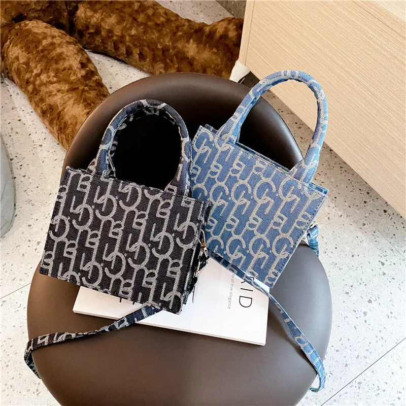 

2021 Summer Net Red New Wild Western Pattern Fashion Trend Denim High Texture Letter One Shoulder Crossbody Women Niche Handbag