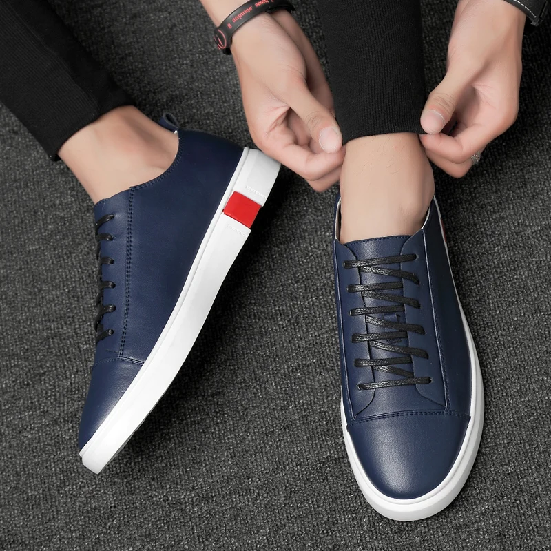 Мужские кожаные кроссовки удобные нескользящие сникерсы на плоской подошве