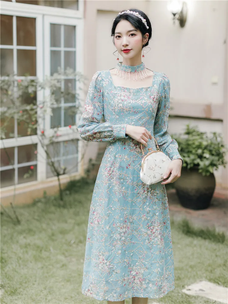

Элегантные cheongsam для женщин Высокое качество вечерние платье 2021 Весенняя винтажная блуза с прямоугольным воротником Tassel Pendant Вышивка плать...