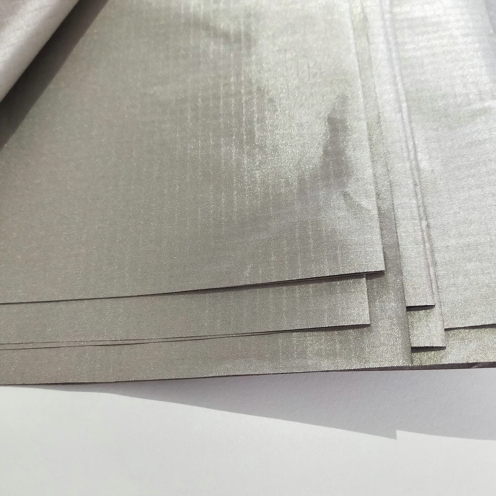 Проводящая лампа/проводящая ткань