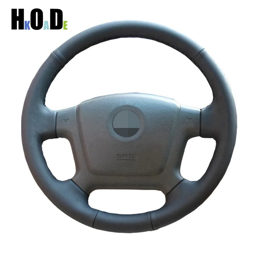 Сшитый вручную чехол на руль черный рулевого колеса автомобиля из искусственной
