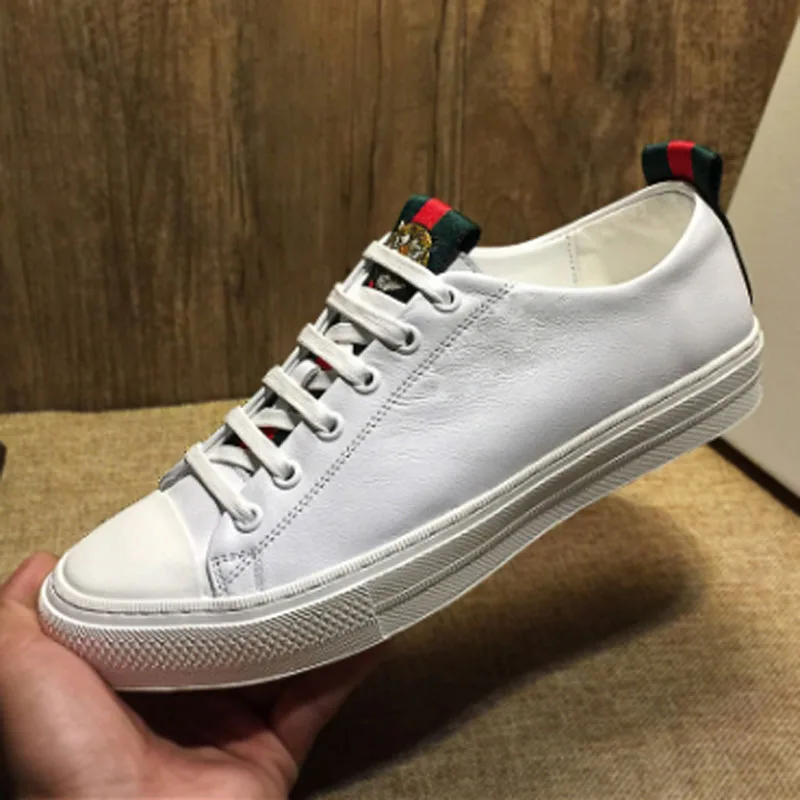 

Мужская повседневная обувь, маленькие белые мужские туфли на плоской подошве, мужские кожаные туфли с вышивкой, мужская спортивная обувь, м...