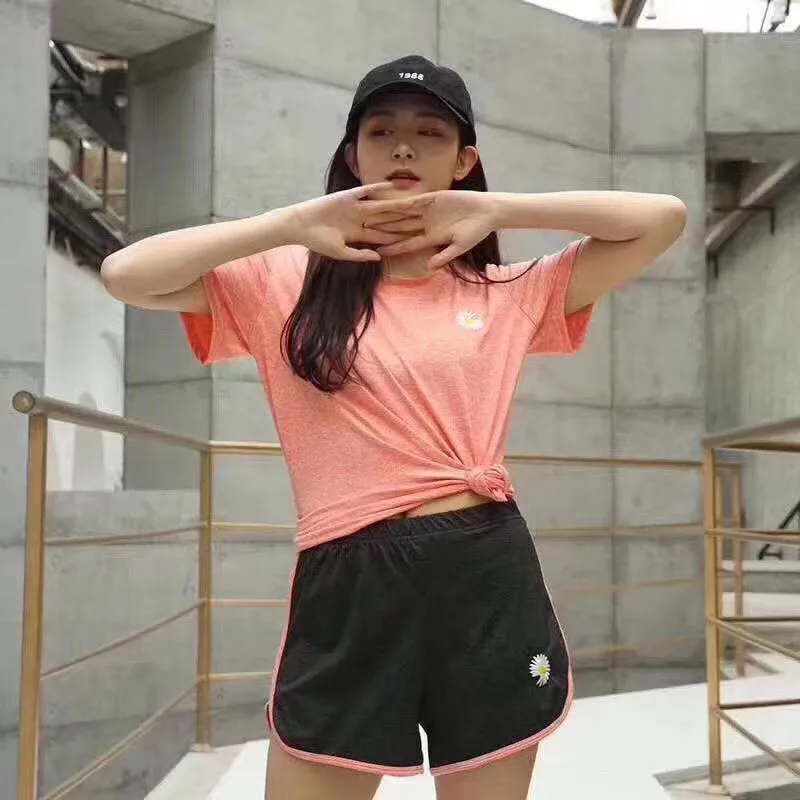 Костюм с маленькой маргариткой маленькая Хризантема скоростная сухая одежда