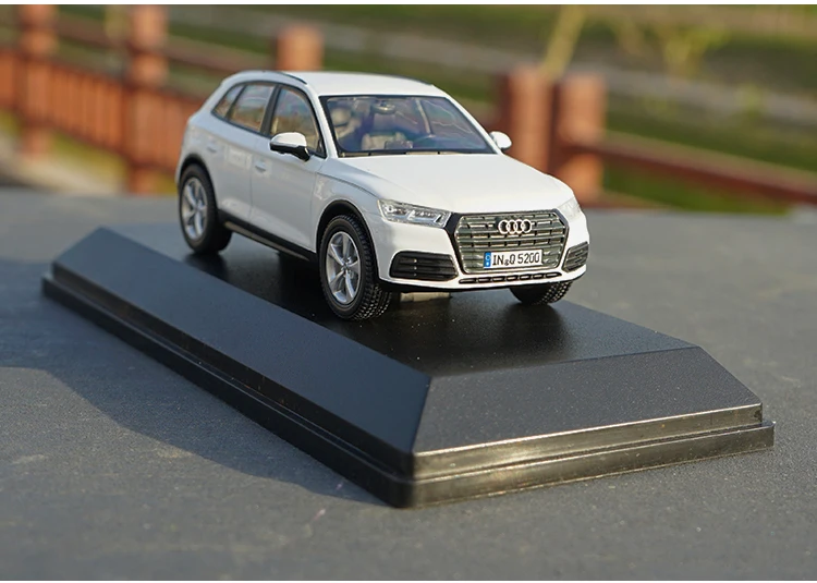 1:43 Q5 AUDI Q5 сплав модель автомобиля статическая Высокая имитационная металлическая модель автомобилей с оригинальной коробкой