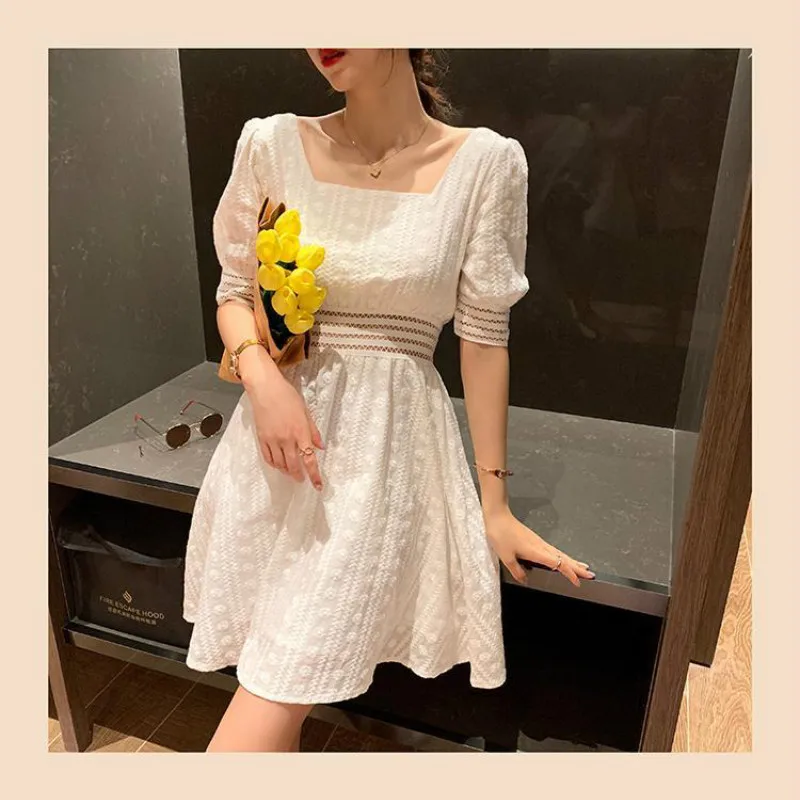 

Elegant Floral Dress Women French Chiffon Party Mini Dress Hollow Out Short Sleeve Slim Fit Sweet Korean Dress Women 2021 New