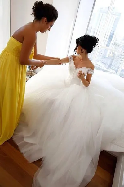 

2015 Best Selling Off the Shoulder Lace Bodice Long Train Tulle Wedding Bridal Dresses