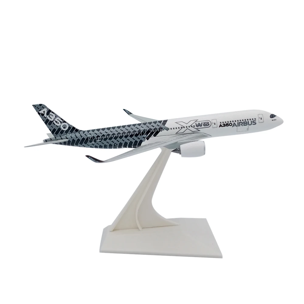 Сборная модель самолета модели Airbus A50 900 Carbon масштаб 1:400| |