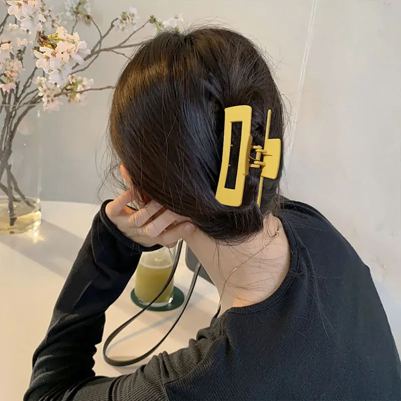 

Korean INS Hair Claws Clip for Women Girls Matte Frosted Hairpins Large Size Hair Clamps Claw Clip Crab for Hair Accessories