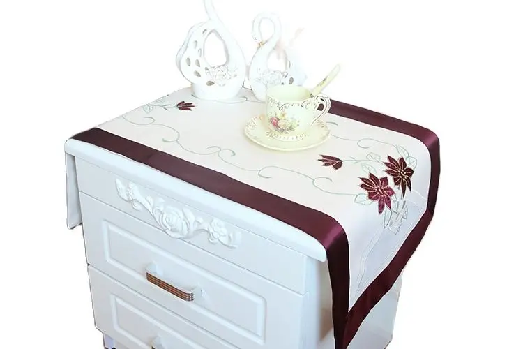 Роскошный кружевной атласный коврик для стола тканевый с вышивкой кружка