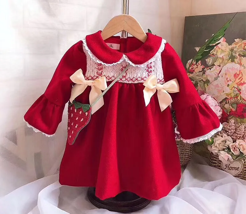 Осенне-зимнее красное шерстяное платье с длинными рукавами в винтажном