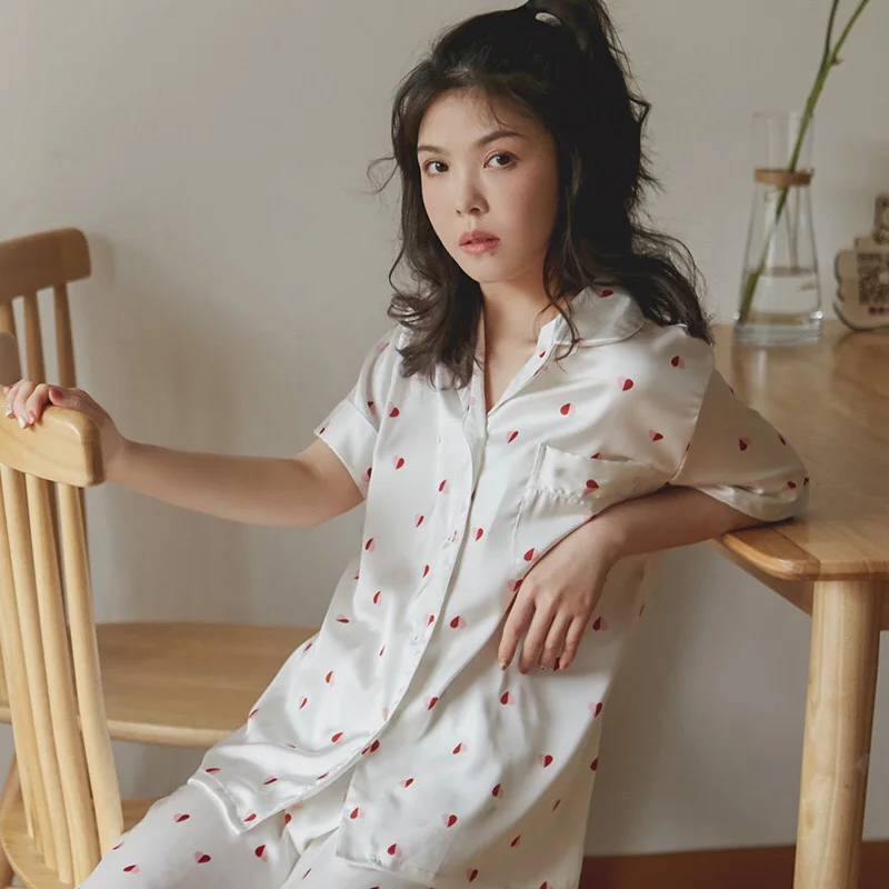 Летний женский свободный тонкий пижамный комплект в простом стиле Удобная