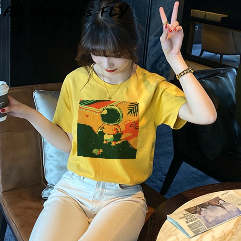 

Summer Fashion 2021 Woman Tshirts Harajuku Kawaii Astronaut Swimming T Shirt Streetwear Aesthetic Clothes Mujer Camisetas Shirts