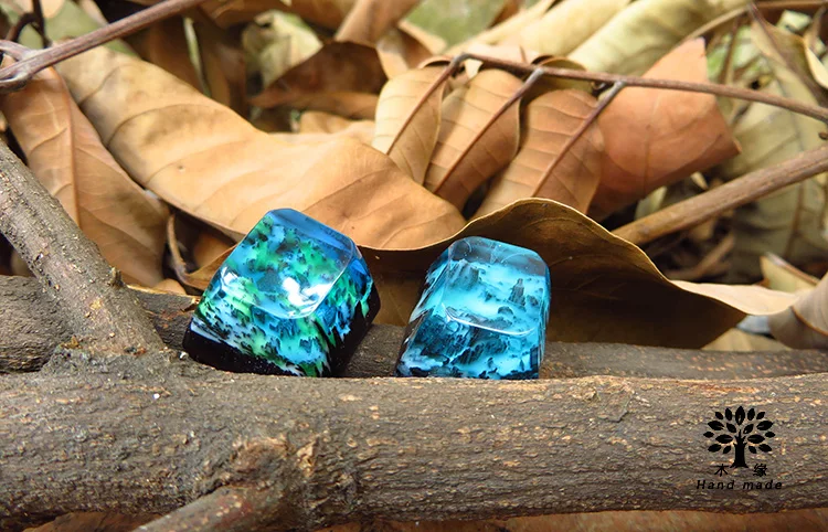 

Handmade Backlight Resin Keycaps For Cherry Mx Switch Mechanical Keyboard OEM R4 Luminous Snow Mountain Jungle Wood Key Caps