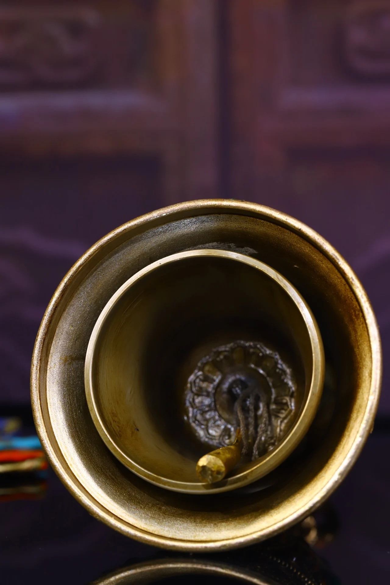 

7"Tibet temple Old Tibetan silver Gilt mosaic Gem Dzi Bead Rattle Buddhist instruments Bells Town House Exorcism