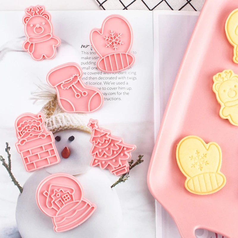 

6Pcs Christmas Cookie Cutters Fondant Cutters Plunger Cookie Stamps Cake Tool