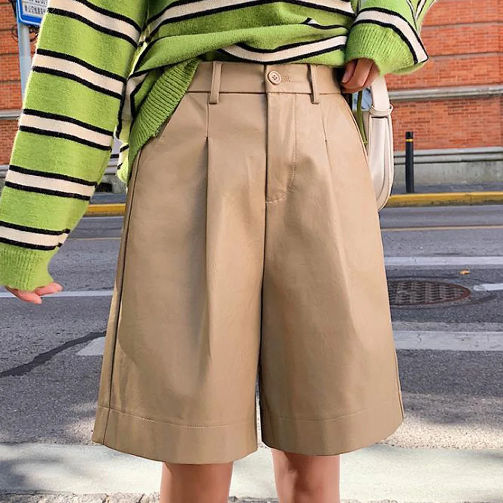 Женские шорты-бермуды из ПУ кожи с высокой талией и широкими штанинами | Женская