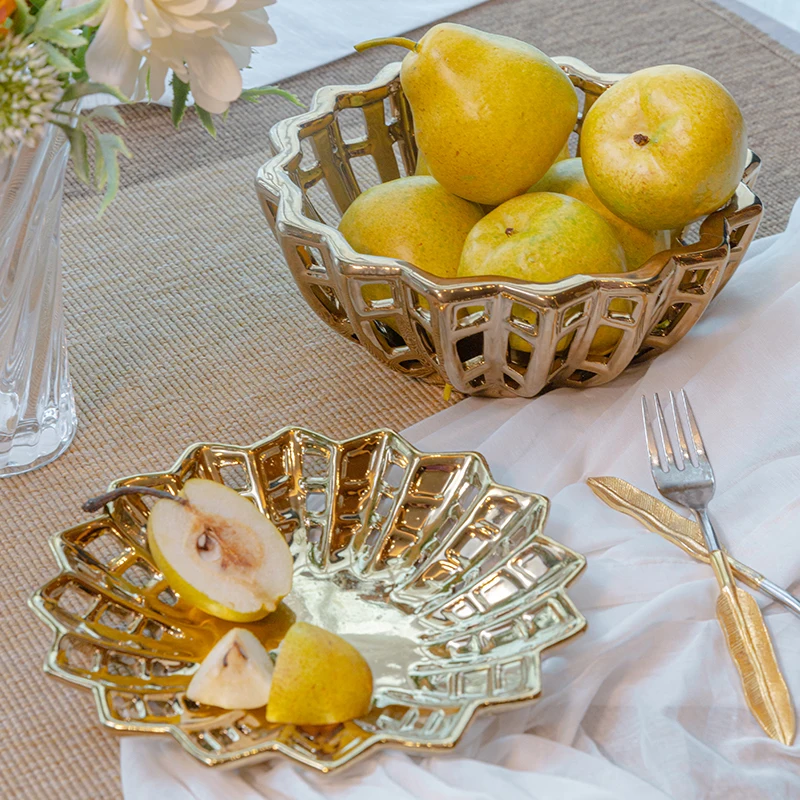 

Modern Golden Hollow Ceramic Decoration Home Living Room Coffee Table Storage Snack Tray Dried Fruit Coffee Table Candy Nut Tray