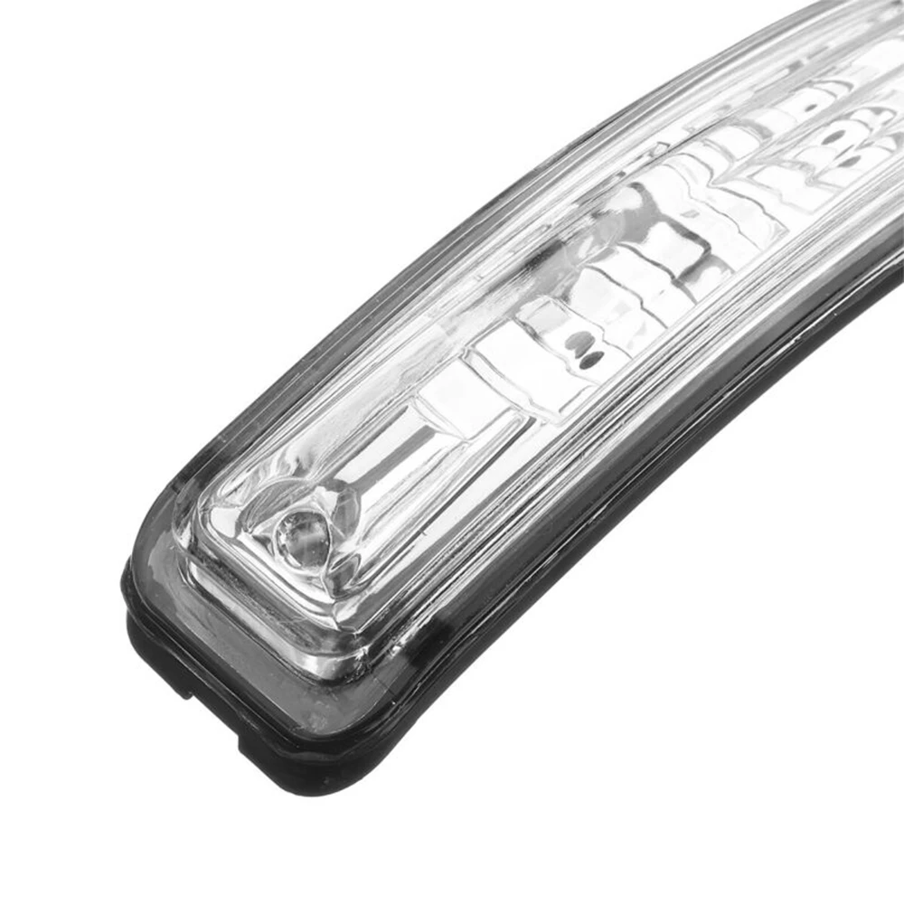 Фонарь для зеркала заднего вида передний левый боковый с поворотным сигналом