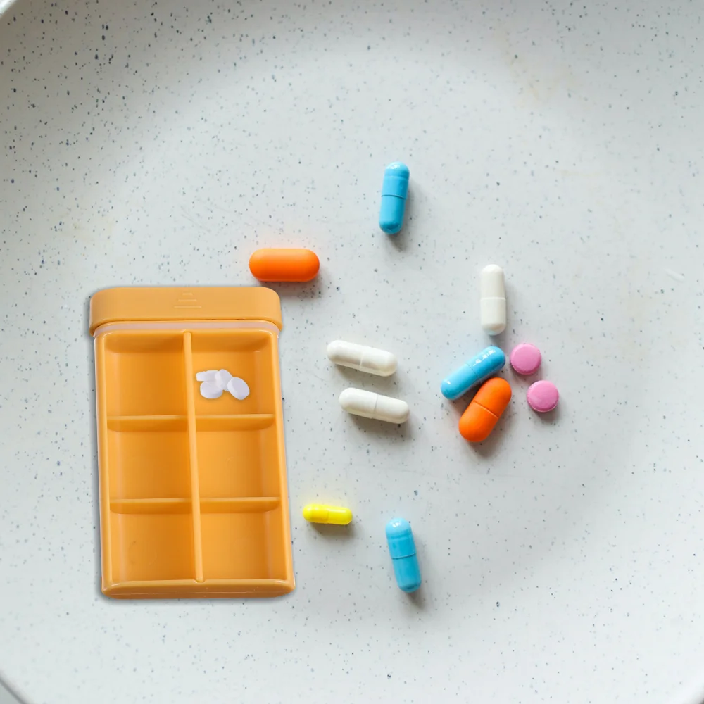 

2PCS Compact Pill Medicine Sealing Boxes Medicine Box Holder with Compartments