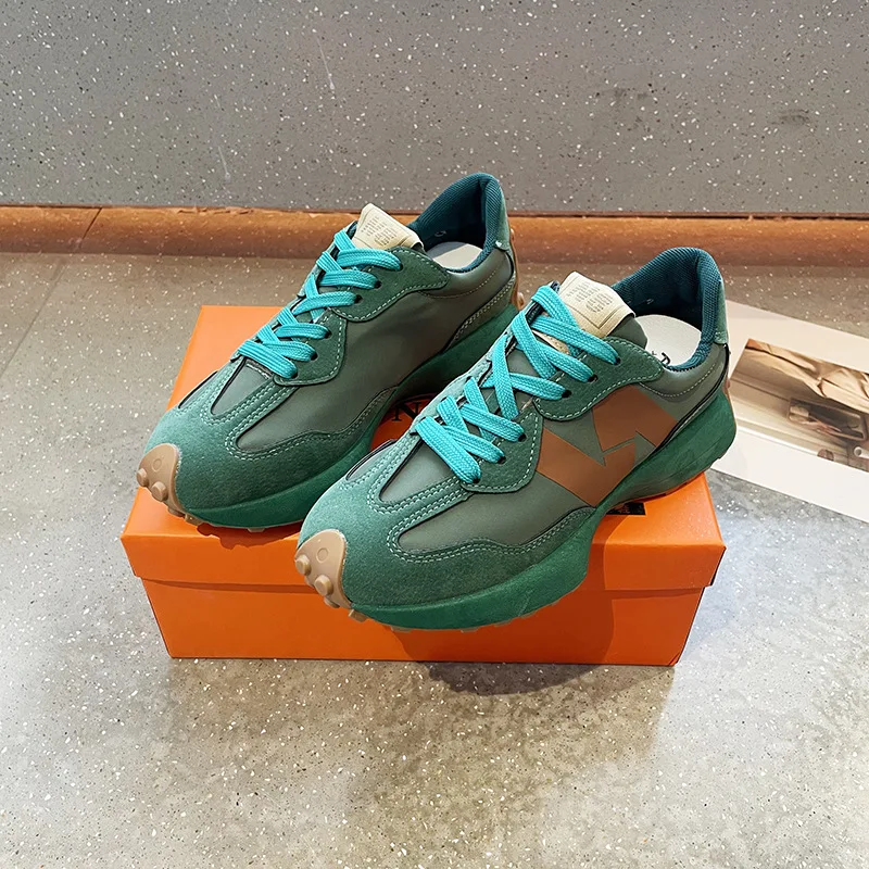 

Women's Sports Shoes 2021 New Autumn and Winter Small Waist Running Shoes Autumn and Winter Casual Running Shoes Non-slip