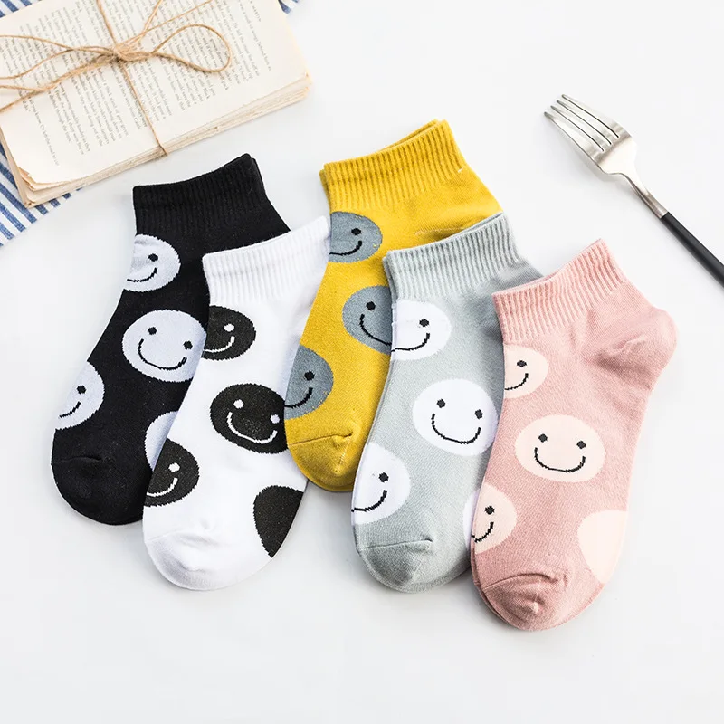 5 пар/лот, корейские женские носки с героями мультфильмов, носки с милыми животными, забавные короткие носки с Микки Маусом, хлопковые невидимые белые носки - Цвет: Smiley face 5pair