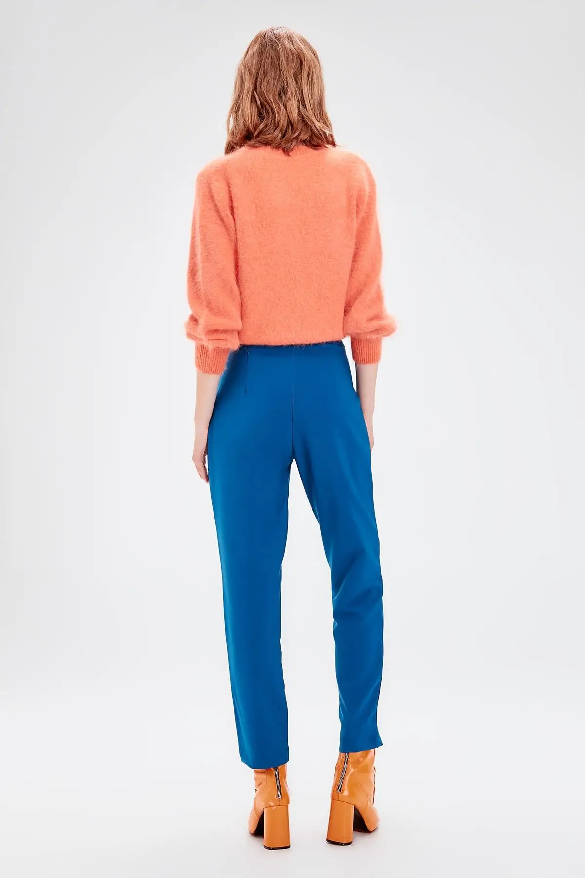 Trendyol бензиновые узкие брюки с колокольчиками TWOAW20PL0060